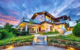 Fox Kandy By Fox Resorts - Luxury In The Mist